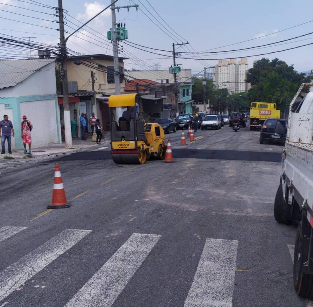 COMPSCTAÇÃO ROLINHO VOLVO ZS.jpeg